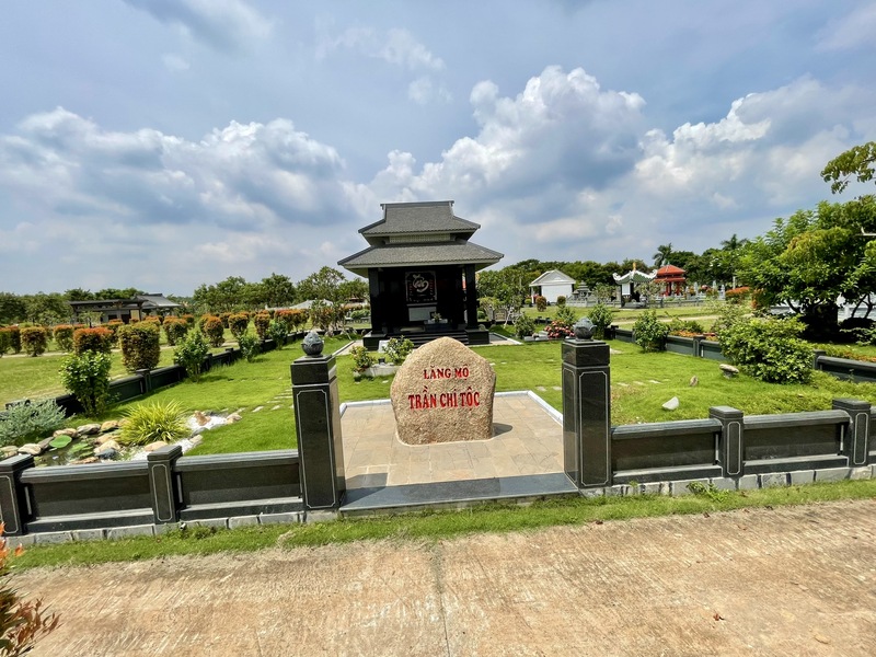 Mộ Gia Tộc 200m2